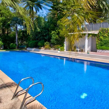 Beau T2 Dans Avec Piscine Proche + Pk アパート *