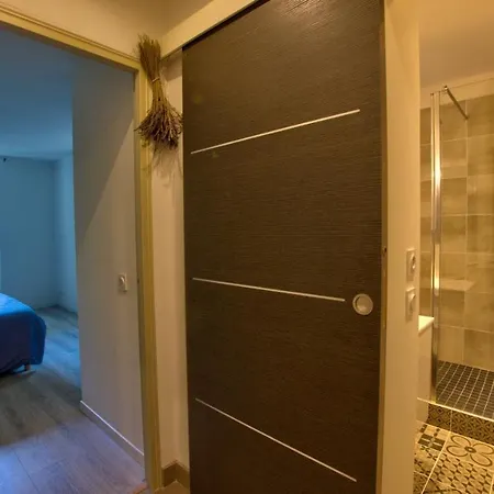 Beau T2 Dans Avec Piscine Proche + Pk アパート *