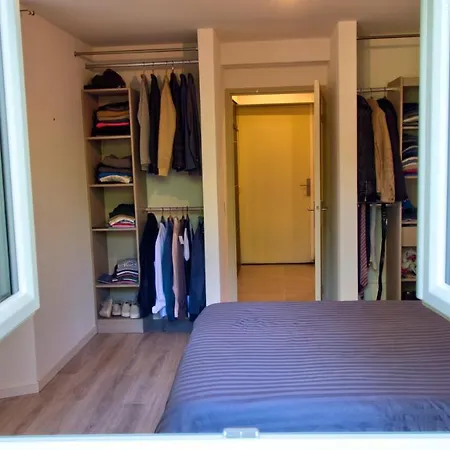 Beau T2 Dans Avec Piscine Proche + Pk Apartment